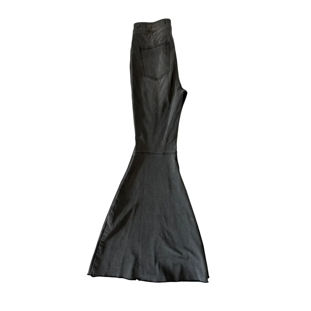 WE THE FREE Womens Gray Flared Bell Bottom Jeans Size 28 - Picture 3 of 4